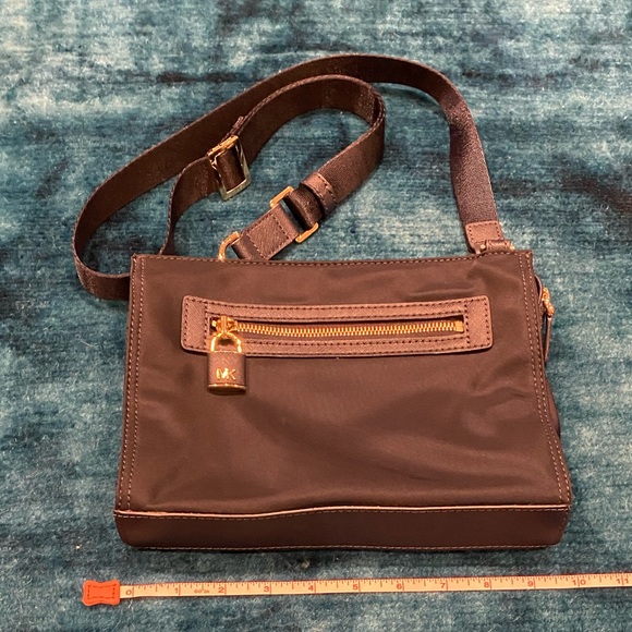 Michael Kors Navy Crossbody Bag - Picture 1 of 9